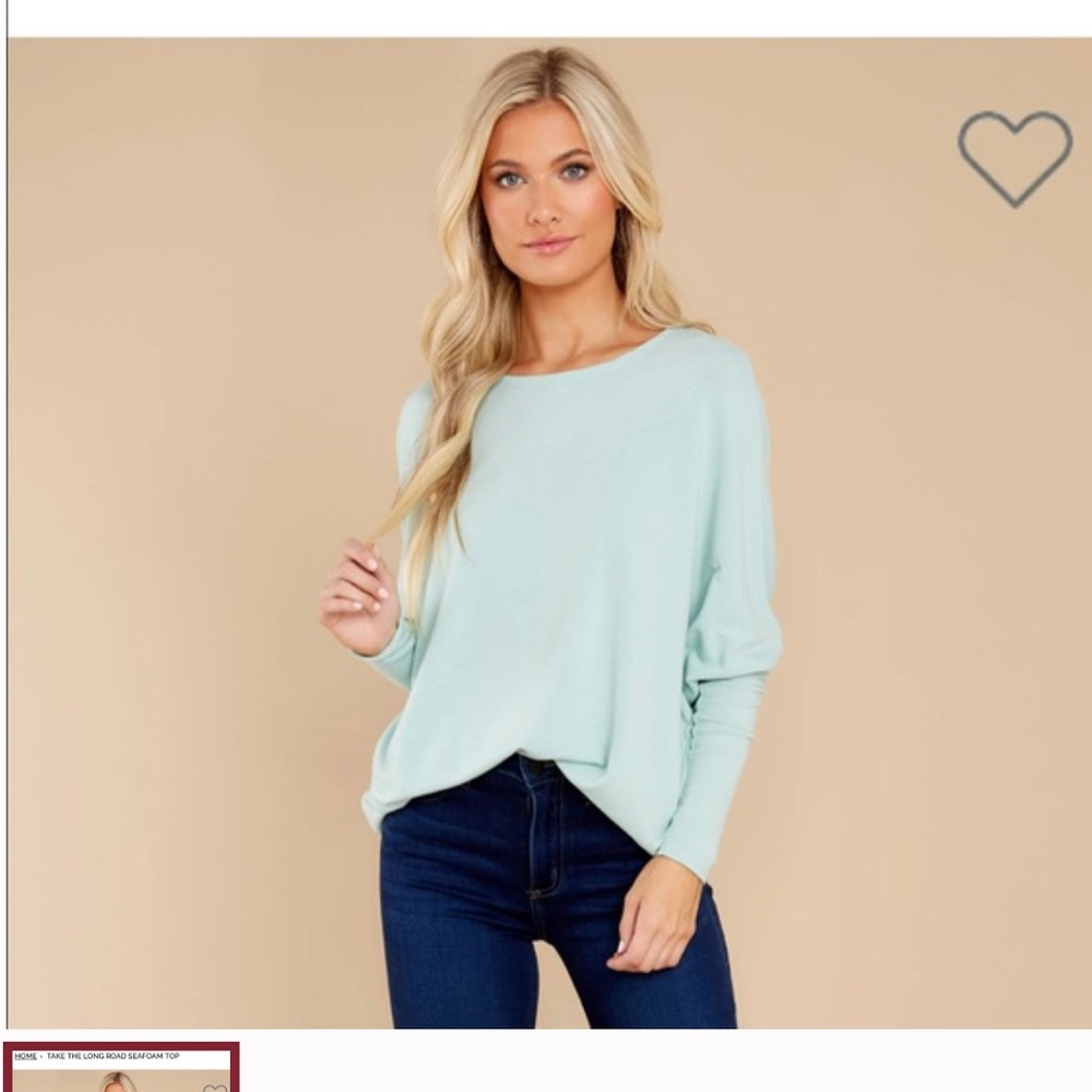 Light blue top. - Picture 2 of 4
